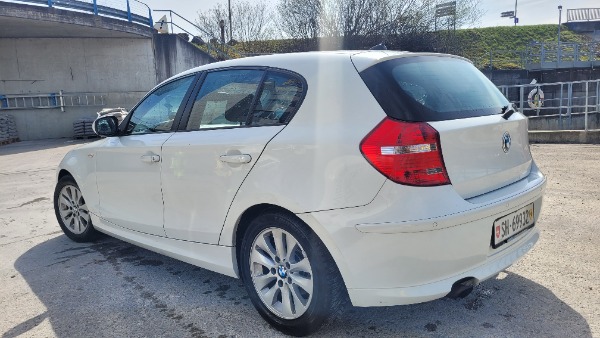 BMW 116i, Jg 2010, Occasion - frisch ab MFK