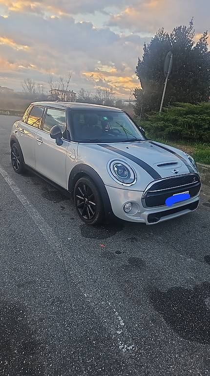 Mini cooper JCW kit S - always inside (Garage)
