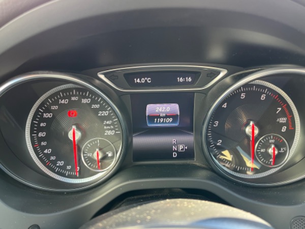 Mercedes Benz GLA 250 AMG Line