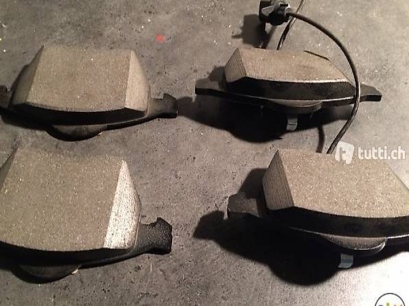 Audi A6 C6 4.2 Bremsklötze vorne neu